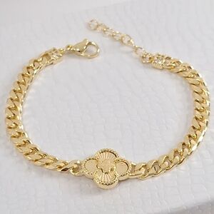 Gold-filled Clover bracelet